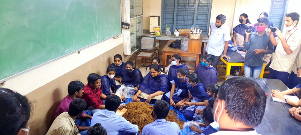 workshop on mushroom Farming
