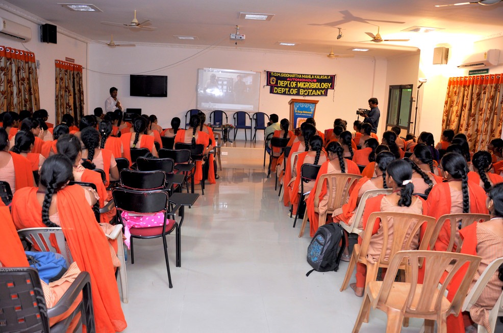 workshop on mushroom cultivation